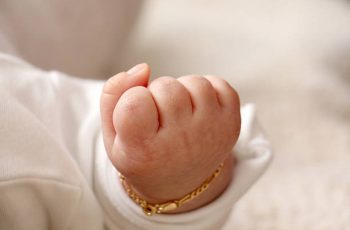 Quel bijou en or pour bébé ?