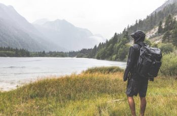 Comment se protéger de la pluie en randonnée ?